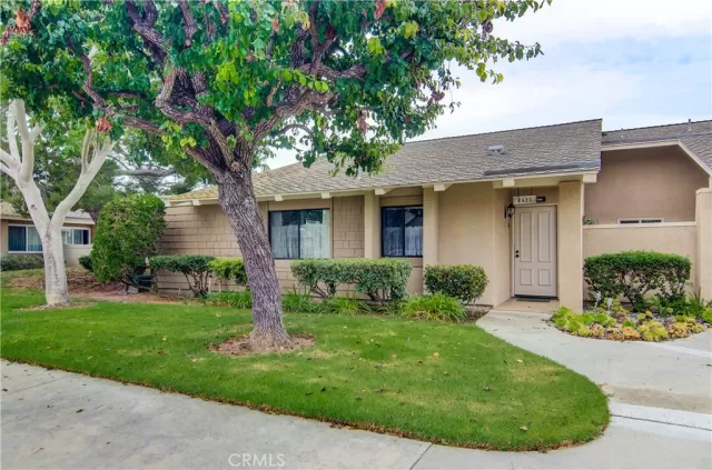 MLS: OC23055220 Condo For Sale