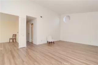 Photo #5: OC23055220 Listing