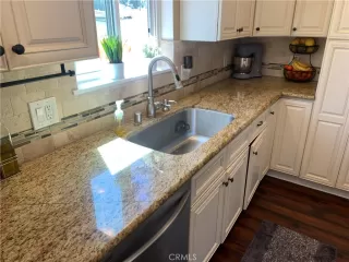 Photo #5: OC23056090 Listing 