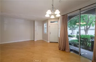 Photo #2: OC23056110 Listing 