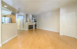 Photo #5: OC23056110 Listing 