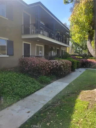 Photo #2: OC23056277 Listing