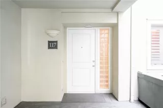 Photo #1: OC23056346 Listing