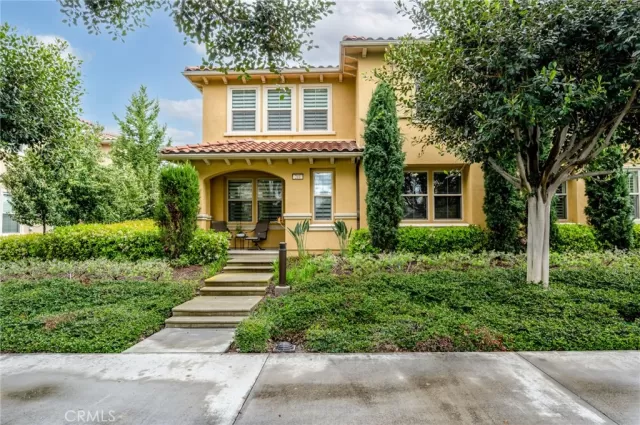 MLS: OC23056785 Condo For Sale