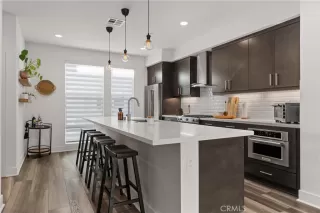 Photo #6: OC23057203 Listing