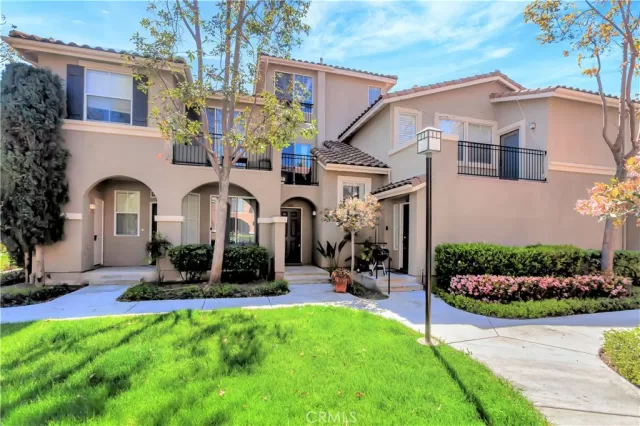 MLS: OC23057230 Condo For Sale