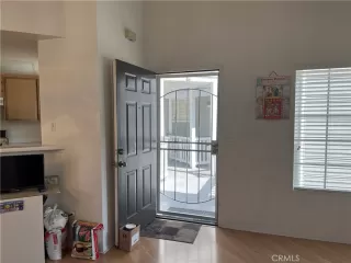 Photo #1: OC23057334 Listing