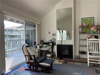 Photo #4: OC23057334 Listing