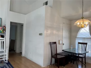 Photo #6: OC23057334 Listing