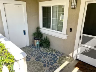 Photo #3: OC23057336 Listing