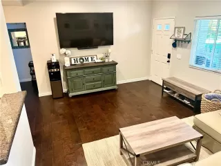 Photo #6: OC23057336 Listing