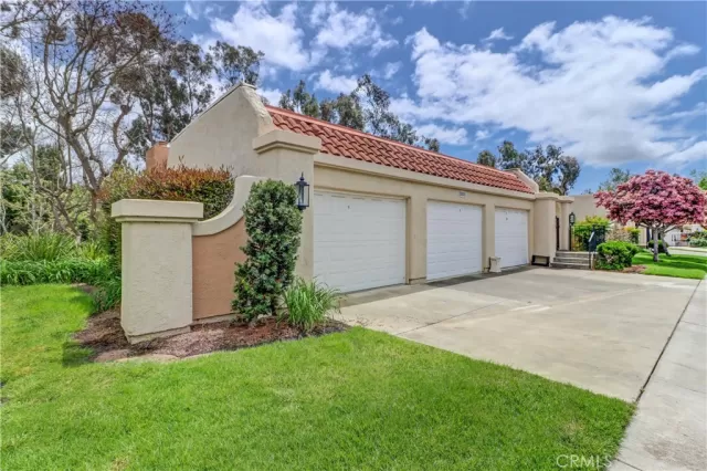 MLS: OC23058141 Condo For Sale