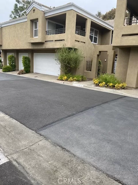 MLS: OC23058515 Condo For Sale