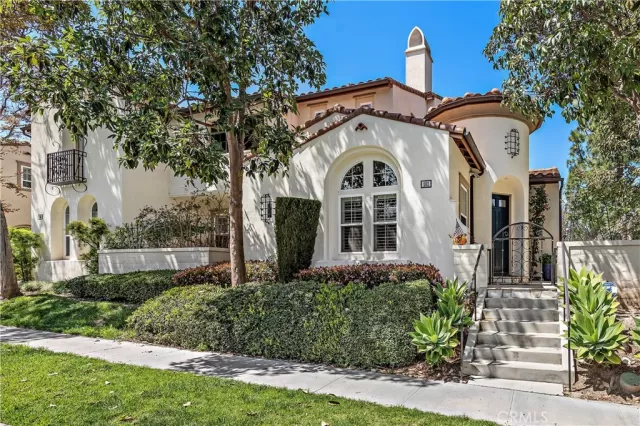 MLS: OC23058869 Condo For Sale