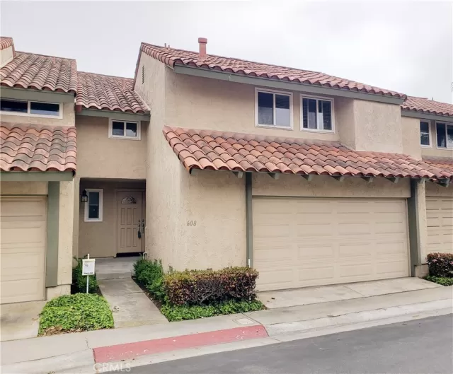 MLS: OC23058876 Condo For Sale