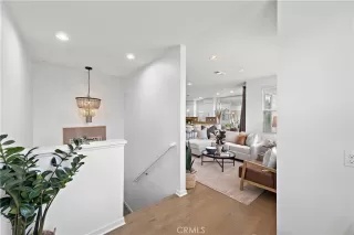 Photo #2: OC23058916 Listing 