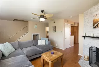 Photo #4: OC23058929 Listing 