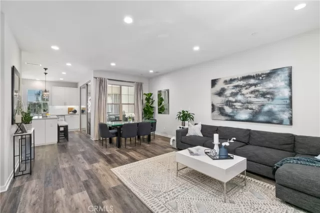 MLS: OC23059009 Condo For Sale