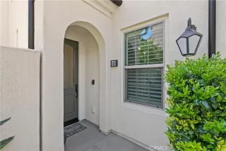 Photo #4: OC23059009 Listing