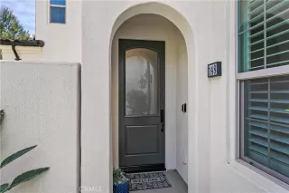 Photo #5: OC23059009 Listing