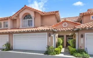 Photo #2: OC23059014 Listing