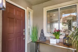 Photo #3: OC23059014 Listing