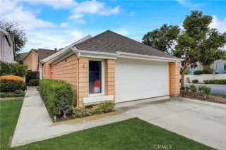 Photo #1: OC23059159 Listing