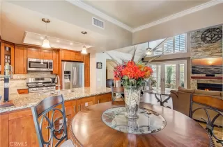 Photo #5: OC23059159 Listing