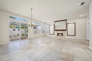 Photo #3: OC23059383 Listing