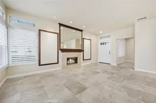 Photo #6: OC23059383 Listing