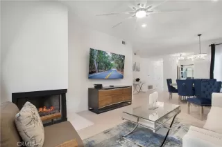 Photo #2: OC23059595 Listing 