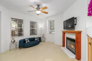 Photo #3: OC23059605 Listing