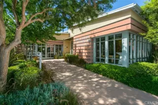 Photo #4: OC23059957 Listing