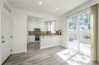 Photo #6: OC23060511 Listing 