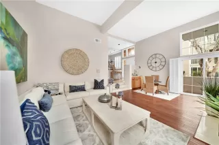 Photo #2: OC23060748 Listing 