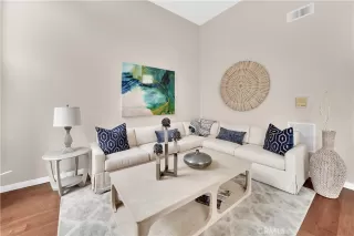 Photo #5: OC23060748 Listing 