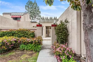 Photo #4: OC23061028 Listing