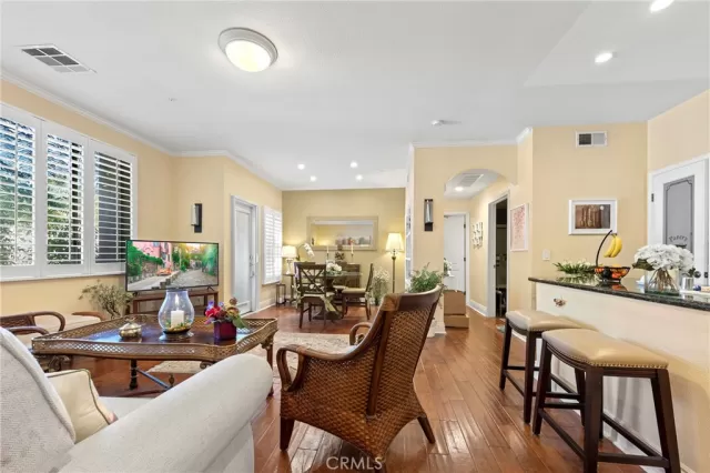 MLS: OC23061090 Condo For Sale