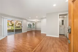 Photo #4: OC23061277 Listing 