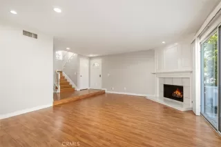 Photo #6: OC23061277 Listing 