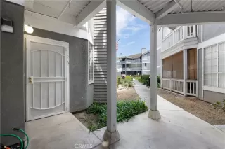 Photo #3: OC23061506 Listing