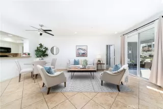 Photo #4: OC23061506 Listing