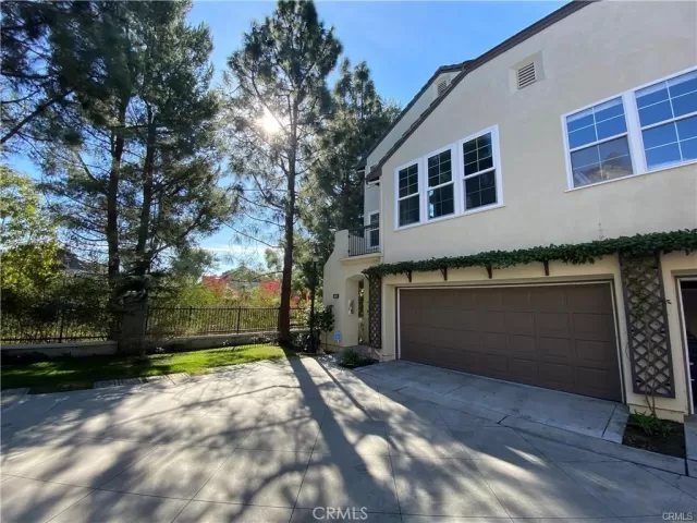 MLS: OC23061562 Condo For Sale