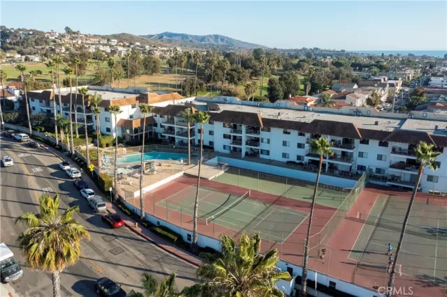 MLS: OC23062556 Condo For Sale