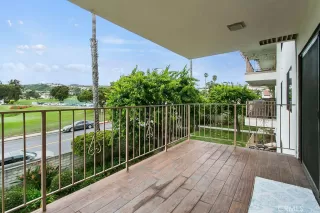 Photo #3: OC23062556 Listing 