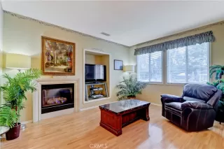 Photo #2: OC23062567 Listing 