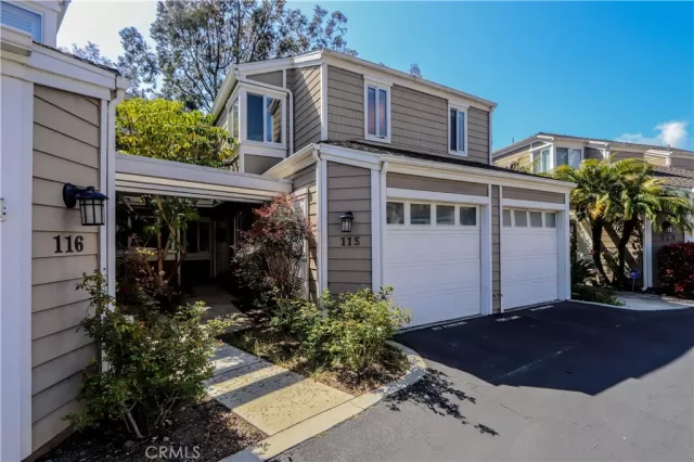 MLS: OC23063273 Condo For Sale