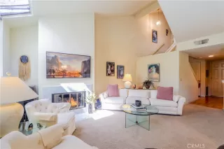 Photo #6: OC23063273 Listing 