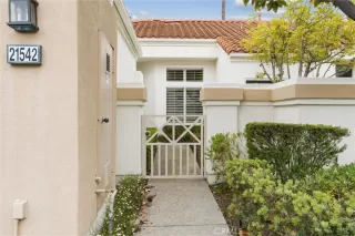 Photo #1: OC23063297 Listing