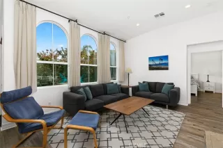 Photo #6: OC23063635 Listing 